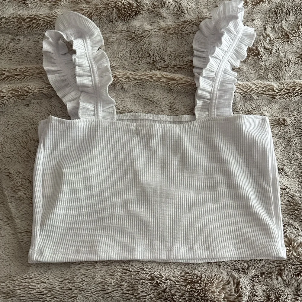 White Ribbed Ruffle Strap Crop Top - Picture 2 of 2
